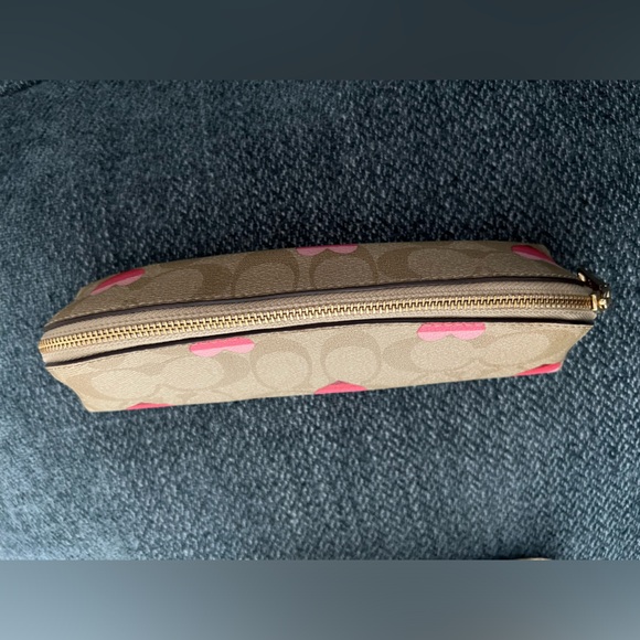 Coach 2 piece matching bag set wristlet & pencil case logo w pink heart stripe - Picture 5 of 9